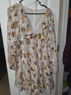 She + Sky Cream Floral Long Sleeve Tiered Mini Dress
